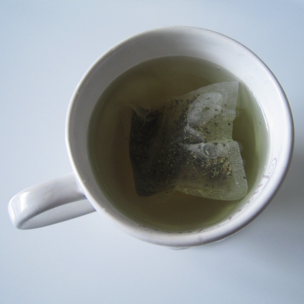 Green tea with lemon