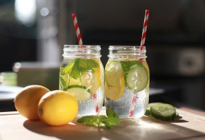 detox water lemon mint cucumber