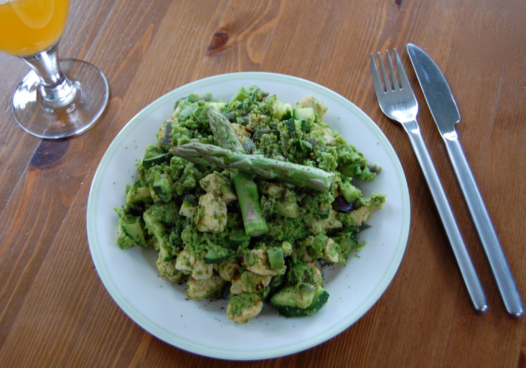 Asparagus and Quorn Medley