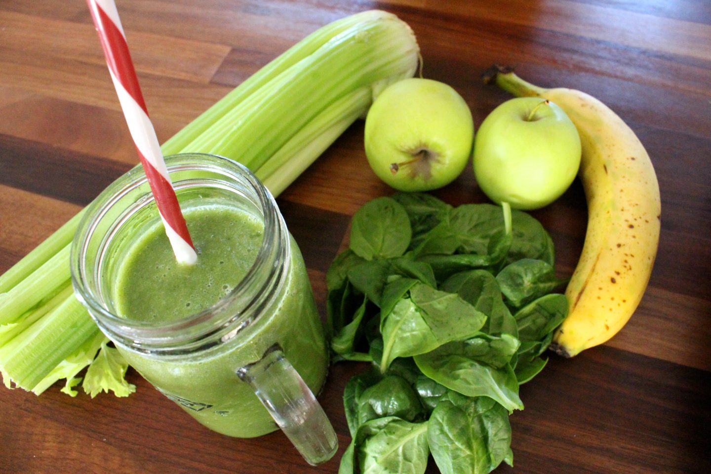 Green Smoothie, Healthy Nutella & the Boss Review